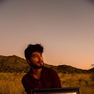 Meet your Posher, Cesar